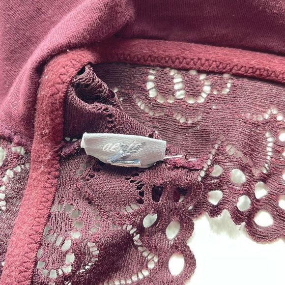 American Eagle Outfitters Aerie Boho Lace Halter Bralette Size Small - Maroon - Picture 5 of 5